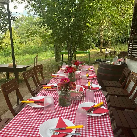 Vikendica Za Odmor Zora Holiday home Otroci