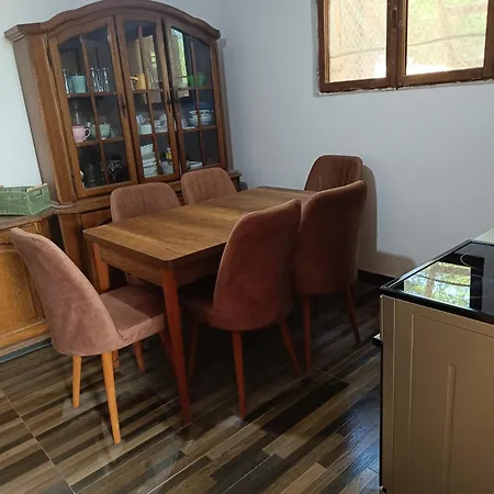 Vikendica Za Odmor Zora Holiday home Otroci